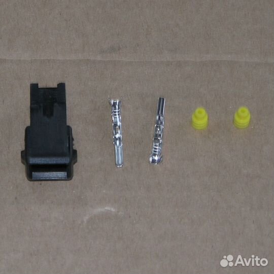 Колодка штыревая 2 серия 3.5 топливного насоса, ук