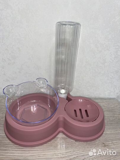 Миска для животных с автоматической поилкой