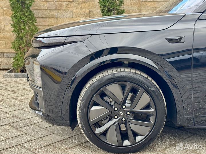 LiXiang L7 1.5 AT, 2023, 28 000 км