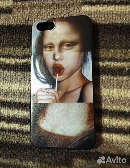 Чехлы на телефоны