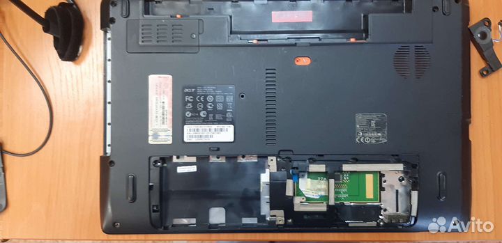 Продам ноутбук по запчастям