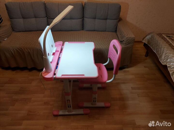 Растущая парта и стул б/у