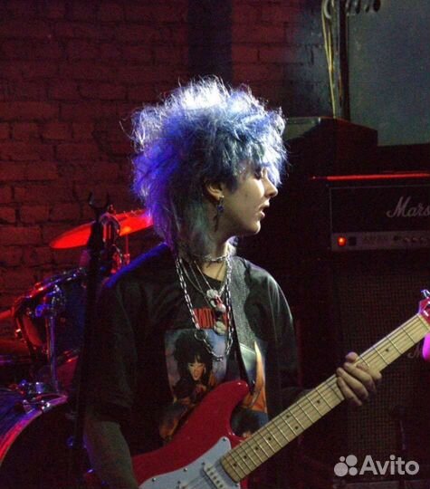 Учитель по электро гитаре и сольфеджио