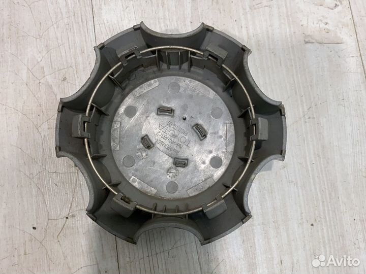 Колпачок ступицы toyota lc200 prado