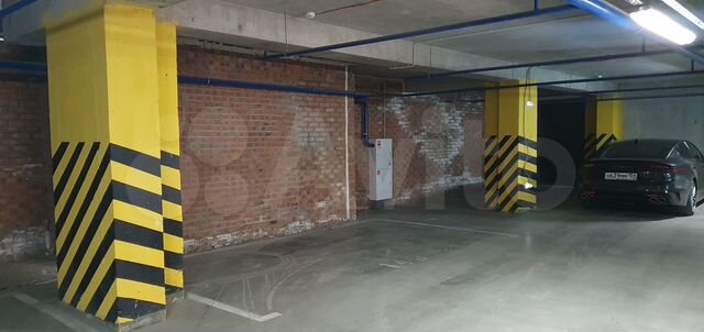 Машиноместо, 14 м²