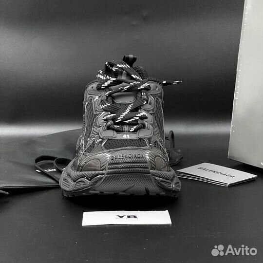 Balenciaga 3XL Black