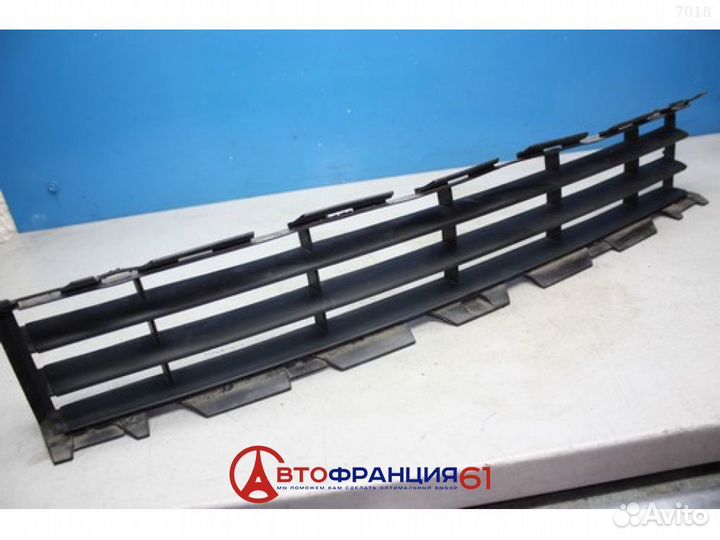 Решетка бампера, 8200114155 renault megane 2