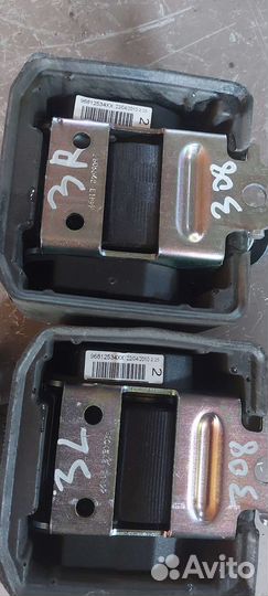 Ремень безопасности задний Peugeot 308