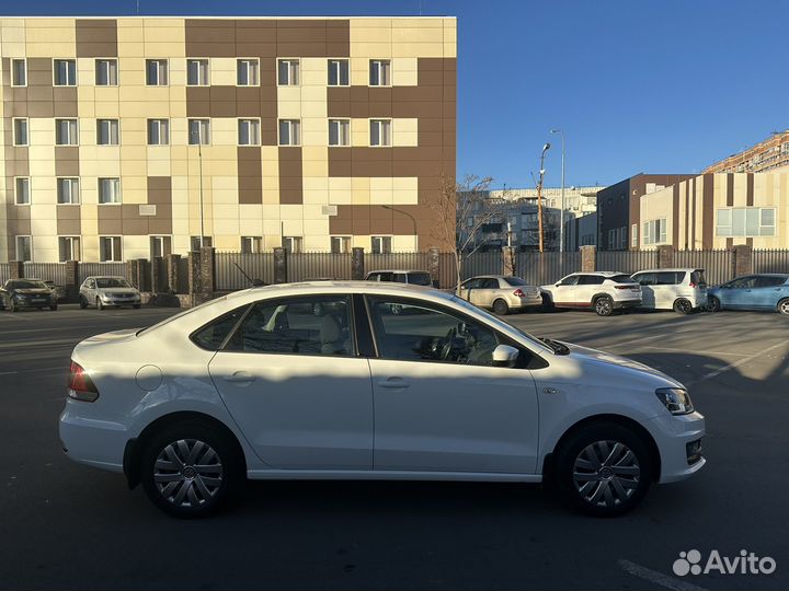 Volkswagen Polo 1.6 AT, 2018, 64 500 км