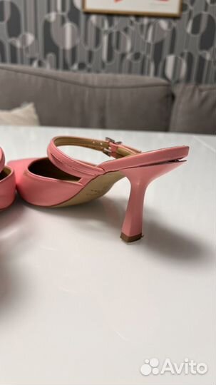 Туфли розовые 35 размер