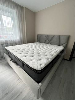 Двуспальная кровать 180х200