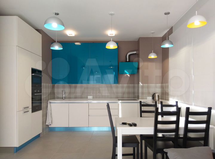 3-к. квартира, 85 м², 2/5 эт.