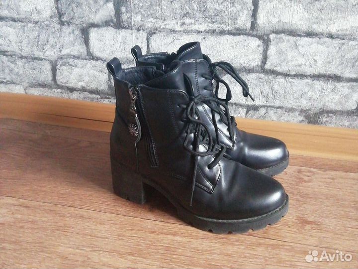 Ботинки женские