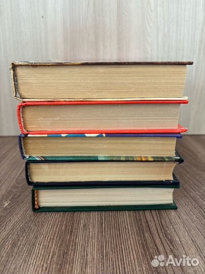 Книги разные. зарубежный криминальный роман