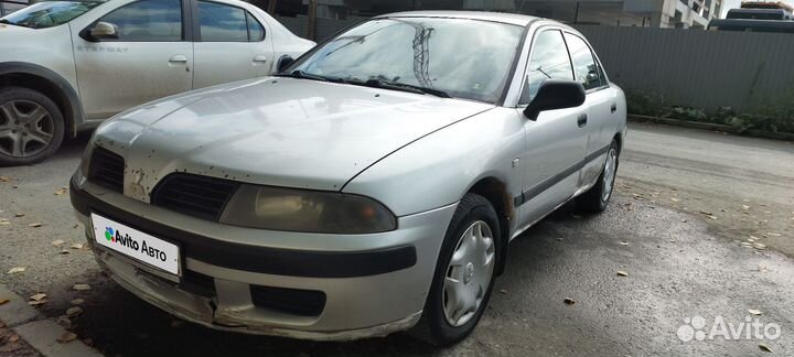 Mitsubishi Carisma 1.3 МТ, 2003, 300 000 км