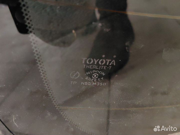 Стекло заднее toyota mark 2 GX JZX110