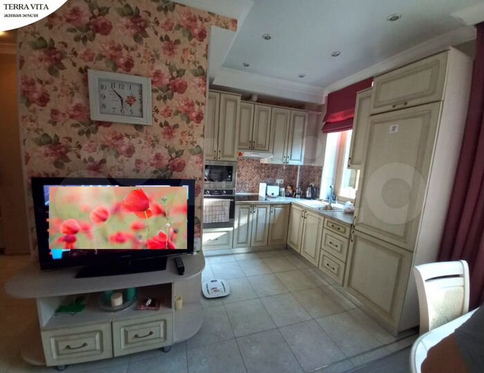 2-к. квартира, 57,3 м², 2/4 эт.