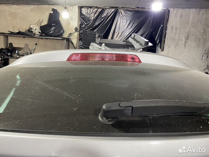 Авторазбор LADA X-ray задние цилиндры багажника