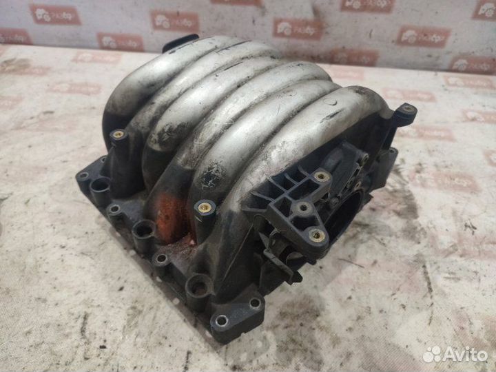 Коллектор впускной Audi A6 С5 2 1998