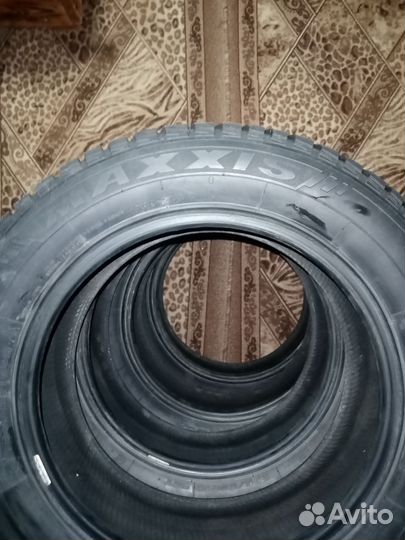 Maxxis ArcticTrekker NP3 205/60 R16 96T