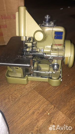 Оверлок для швейной машины