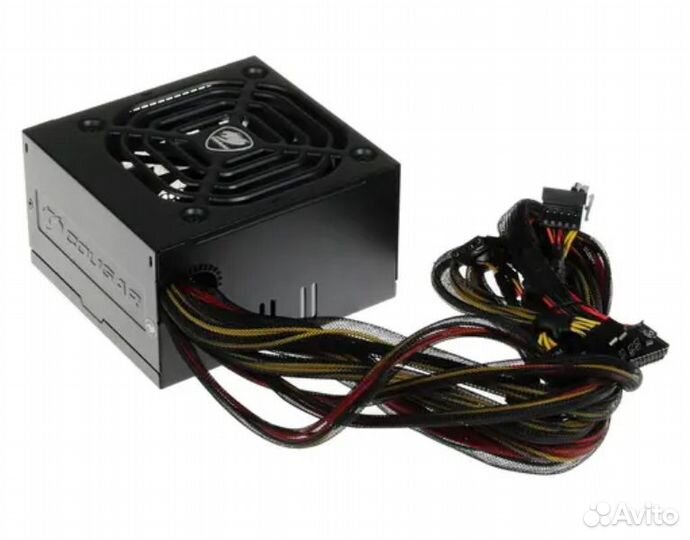 Cougar stx 700w