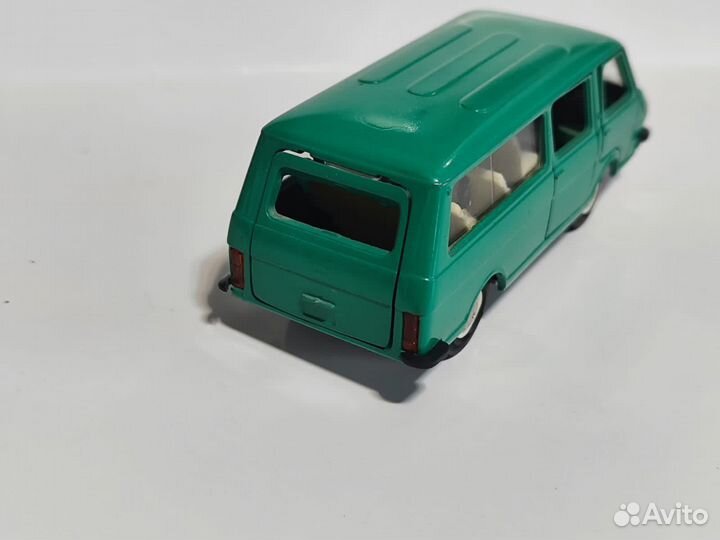 Модель автомобиля раф 2203 Саратов Тантал СССР А18