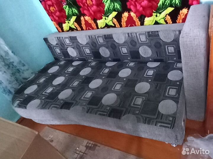 Диван гитара