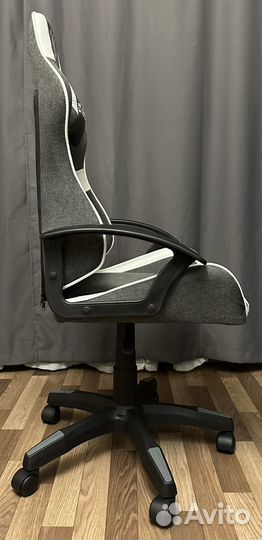 Игровое компьютерное кресло Defender