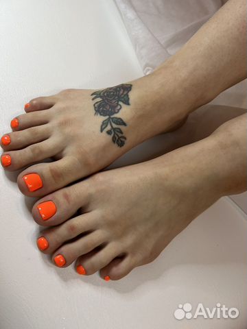 Маникюр и педикюр на дому