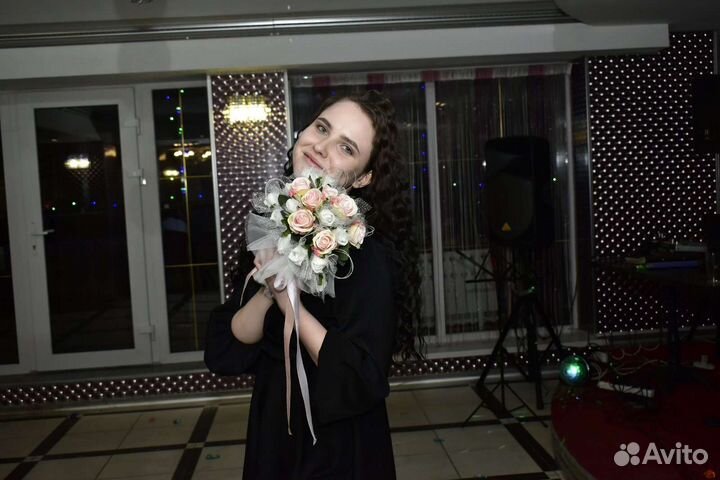 Ведущая Тамада(Живой вокал) Диджей(Живой вокал)