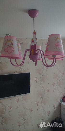 Люстра для детской