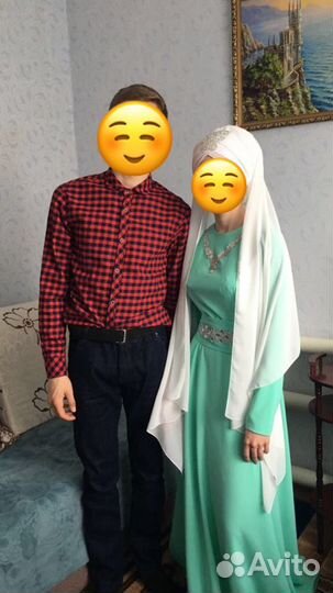 Платье на никах