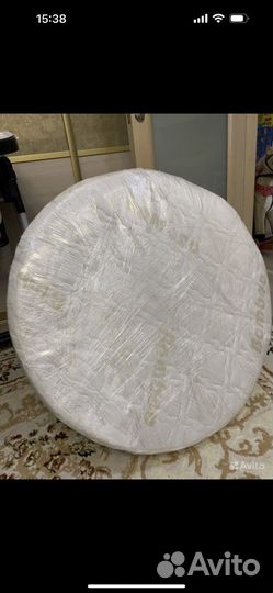 Детская кроватка с маятником