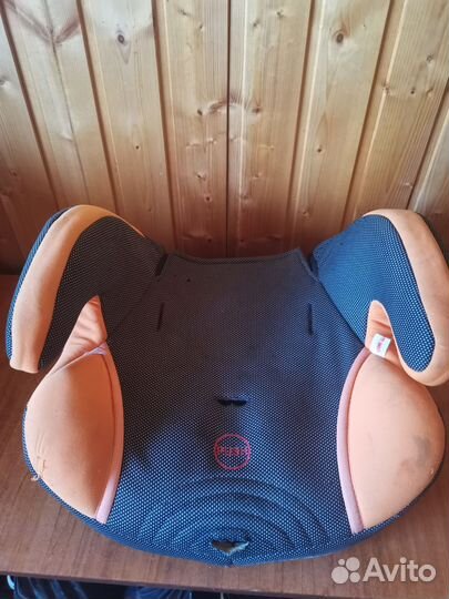 Автокресло бустер