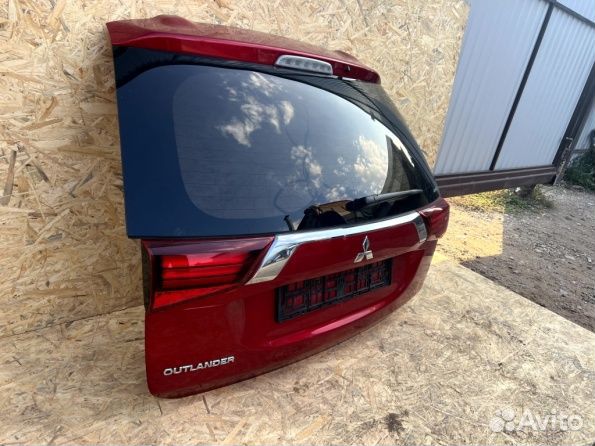 Крышка багажника Мицубиши Аутлендер 3
