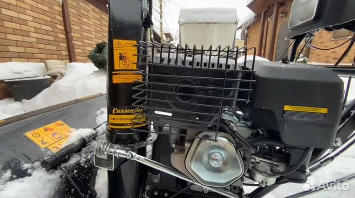 Снегоуборщик champion 1170E STT Б/У