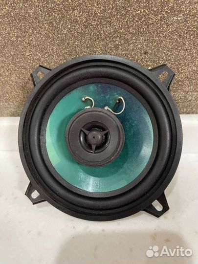 Динамик Hyundai 140w