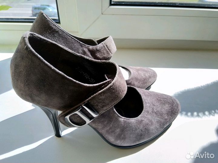 Туфли новые замша