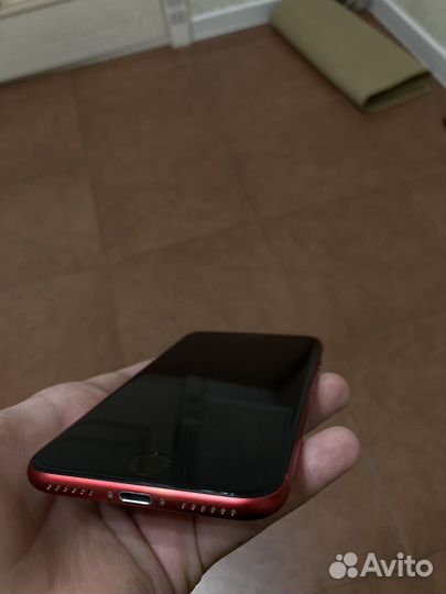 iPhone SE (2020), 64 ГБ