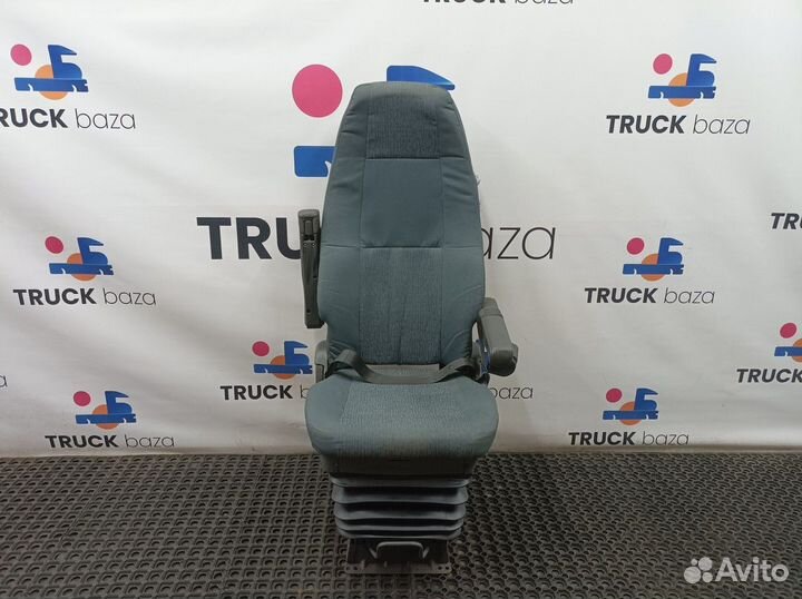 82111451 Сиденье пассажирское механическое