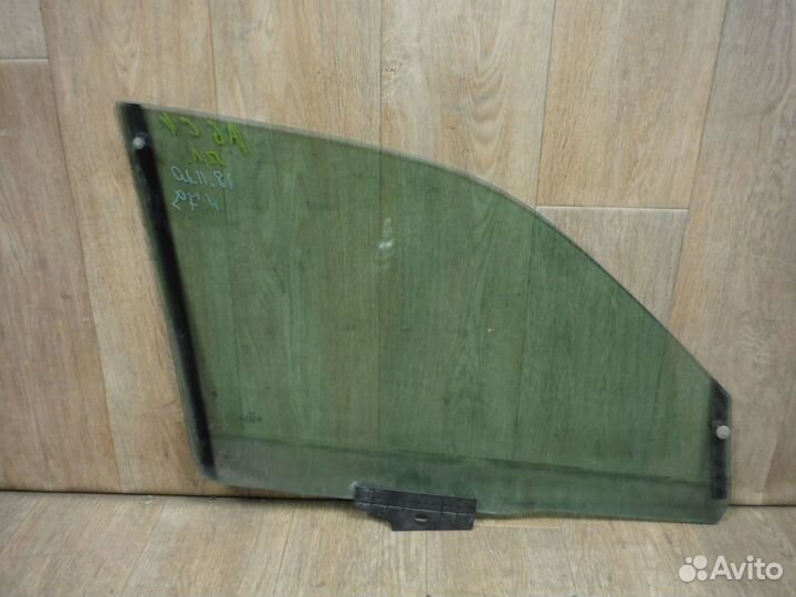 Стекло двери передней левой №79 Audi A6 C4 1995