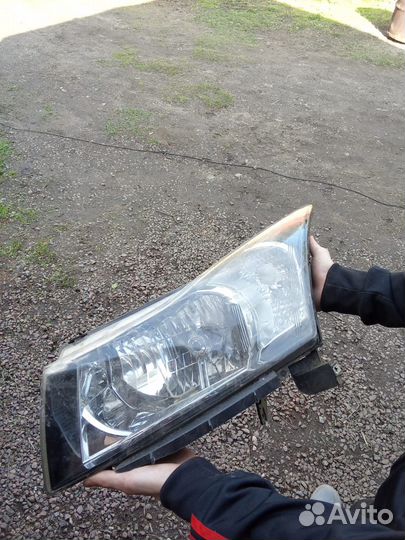 Левая фара chevrolet cruze