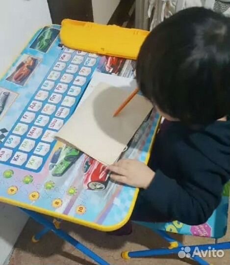 Детский стол и стул