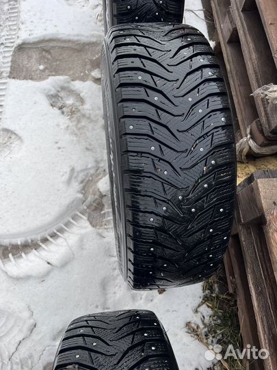 Kumho WinterCraft SUV Ice WS31 235/65 R17 108T