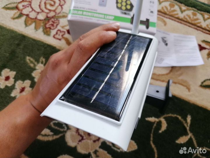 Солнечный светильник с датчиком движение