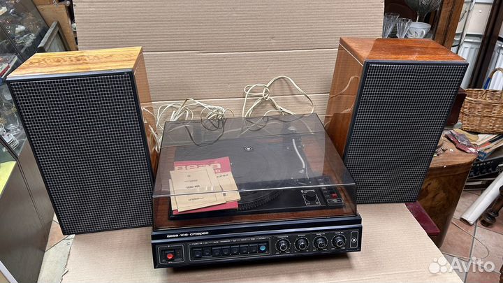 Проигрыватель винила вега 108.unitra.С аккустикой