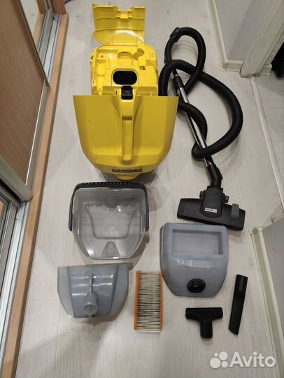 Пылесос с аквафильтром Karcher DS 6