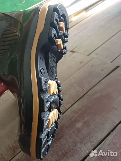 Резиновые сапоги