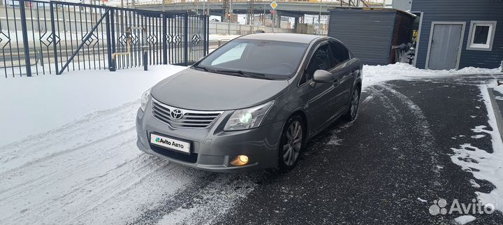 Toyota Avensis 1.8 МТ, 2009, 320 000 км